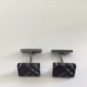 Burberry Classic Pattern Cuff Links